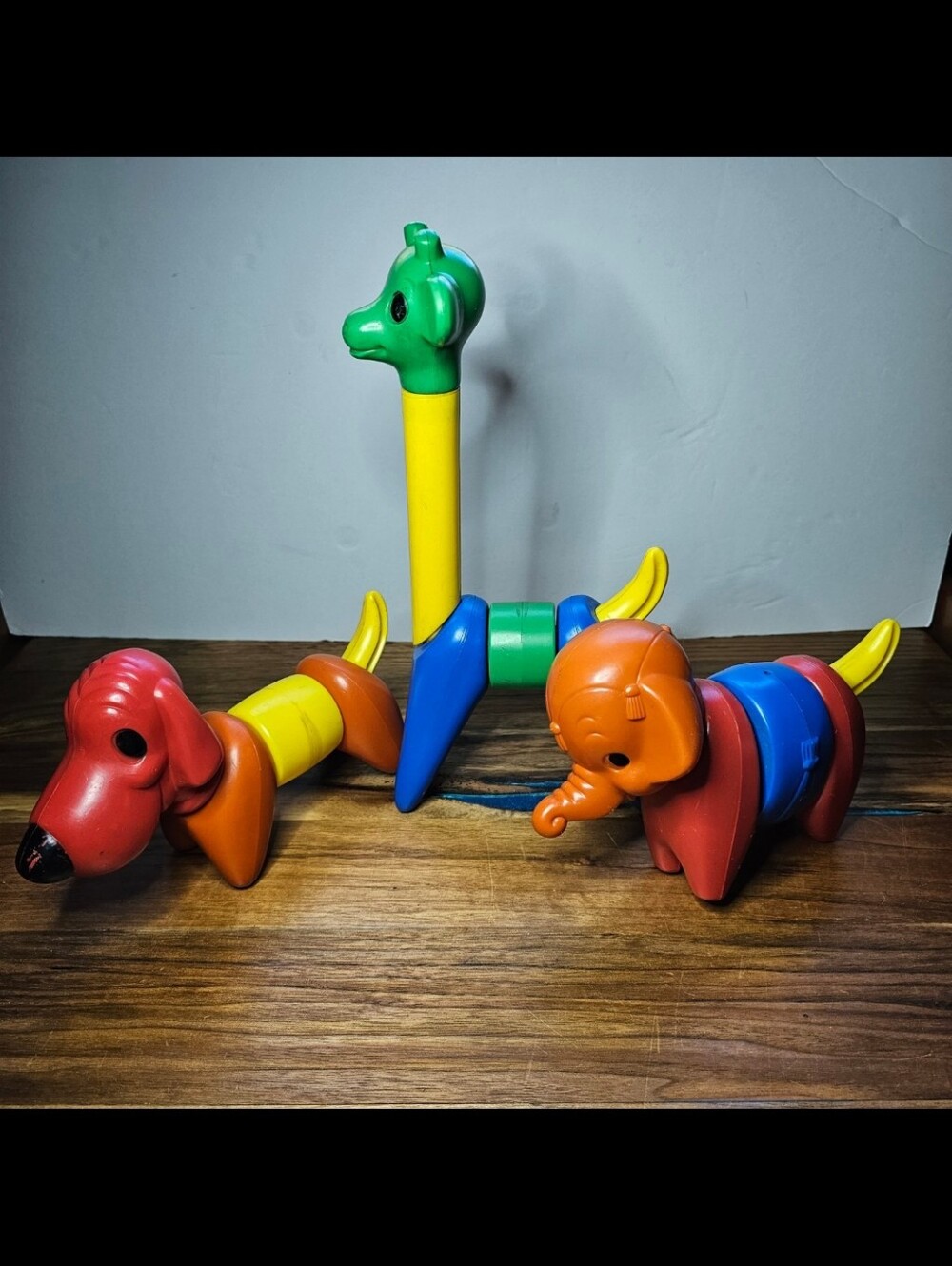 Vintage 16 Pc Tupperware Tuppertoys Zoo-It-Yourself Elephant Giraffe Dog Set